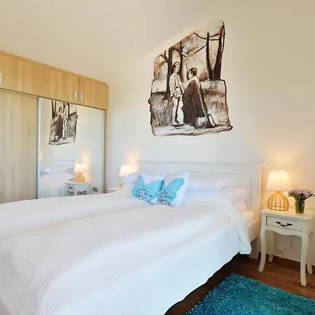 Otthonom Vendeghaz Гостьовий будинок