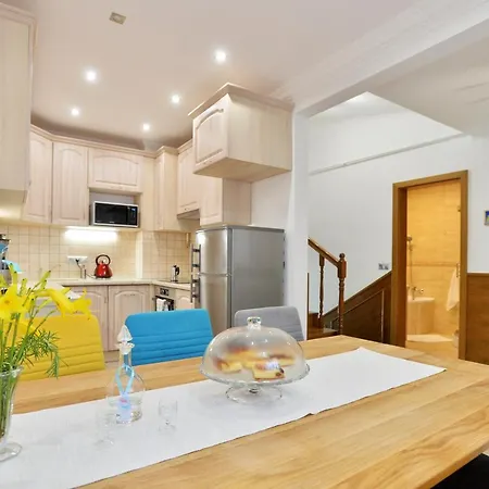 Otthonom Vendeghaz ゲストハウス エゲル